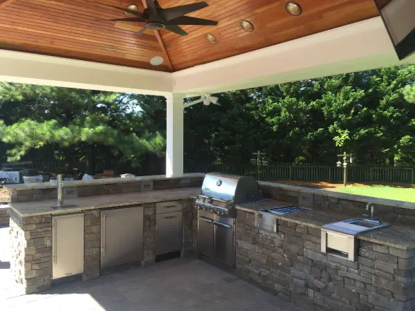 Contact Pemberton to start designing the outdoor kitchen you want!