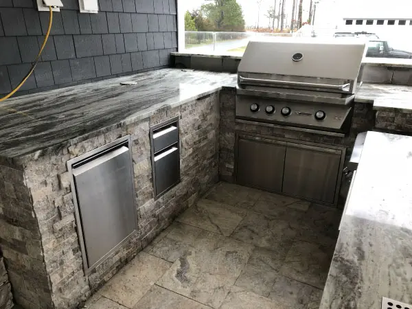 Start designing your outdoor kitchen!